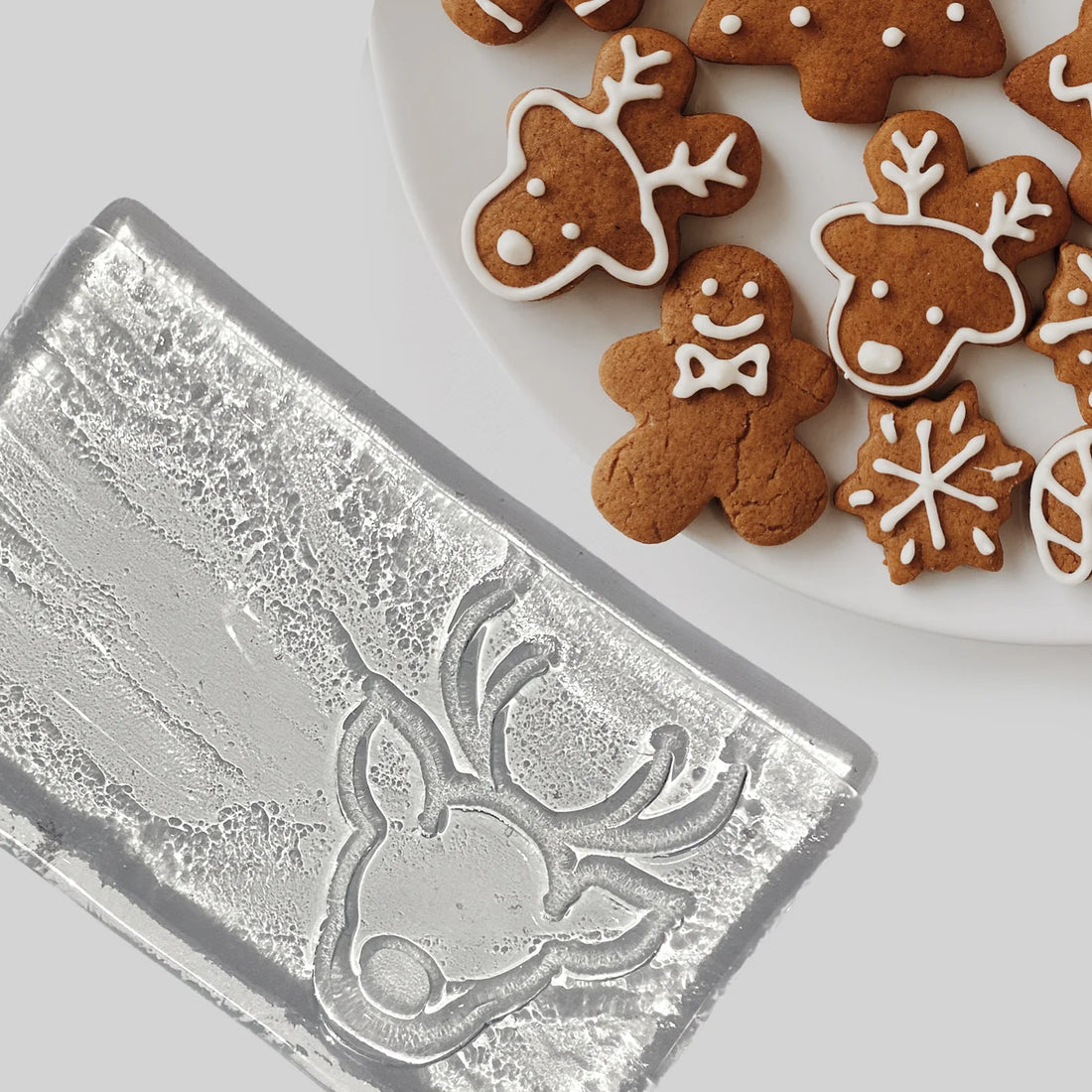 Discover Unique Christmas Trends in Slumped Glass Art!