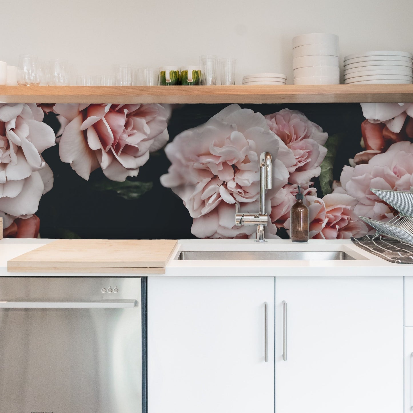 Large Blooms splashback picture