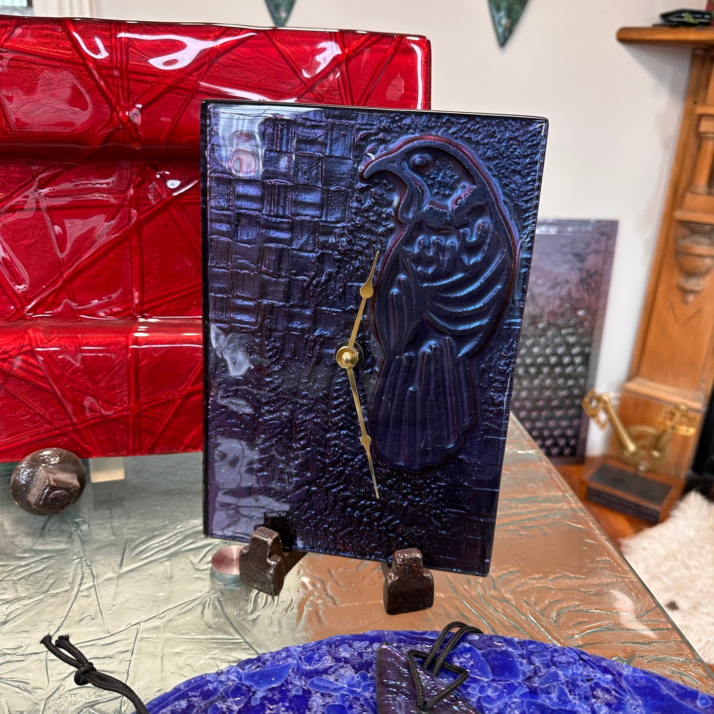 Tūi Twilight | Tui Glass Clock handmade in NZ - Escape Glass