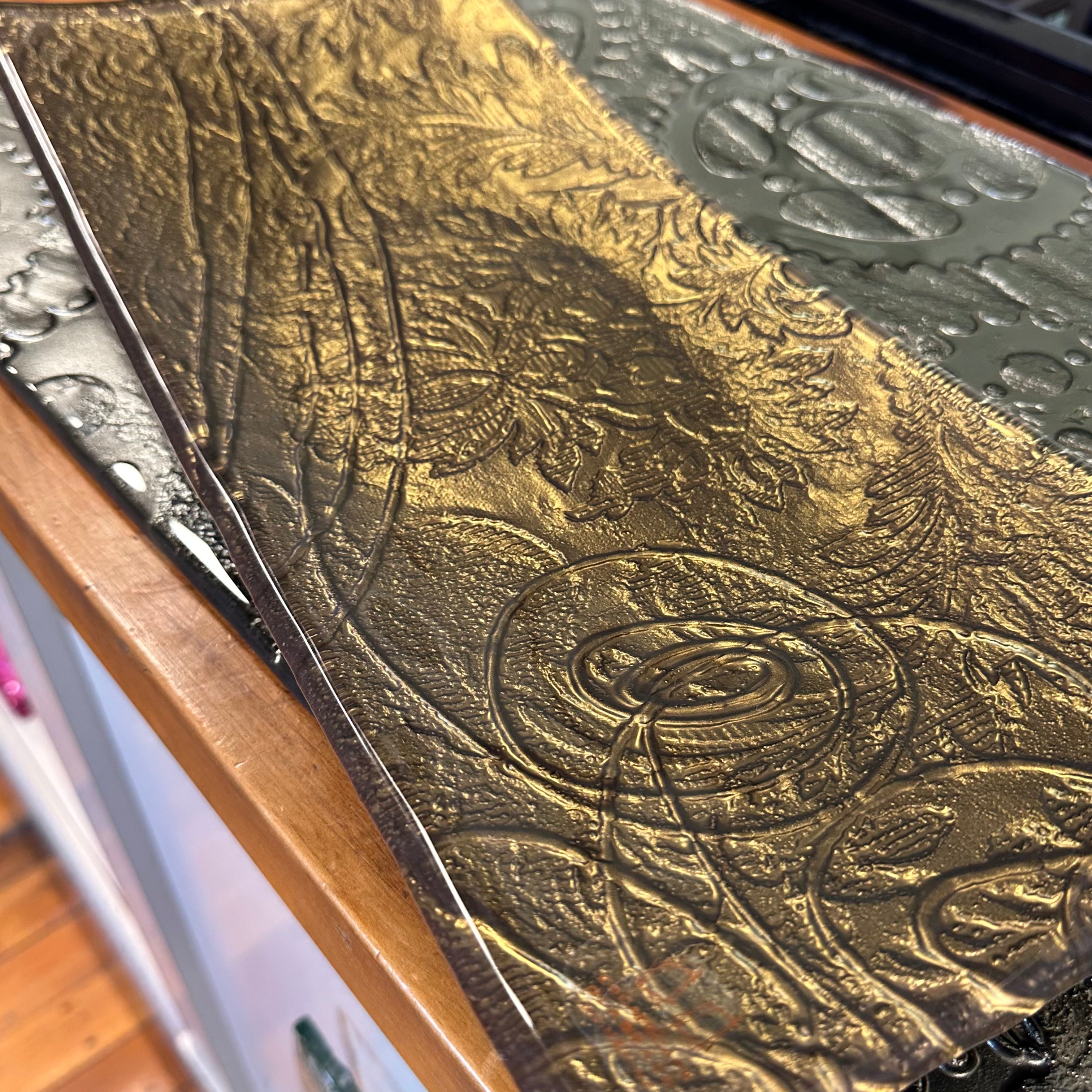 Golden Violet - Long Tray