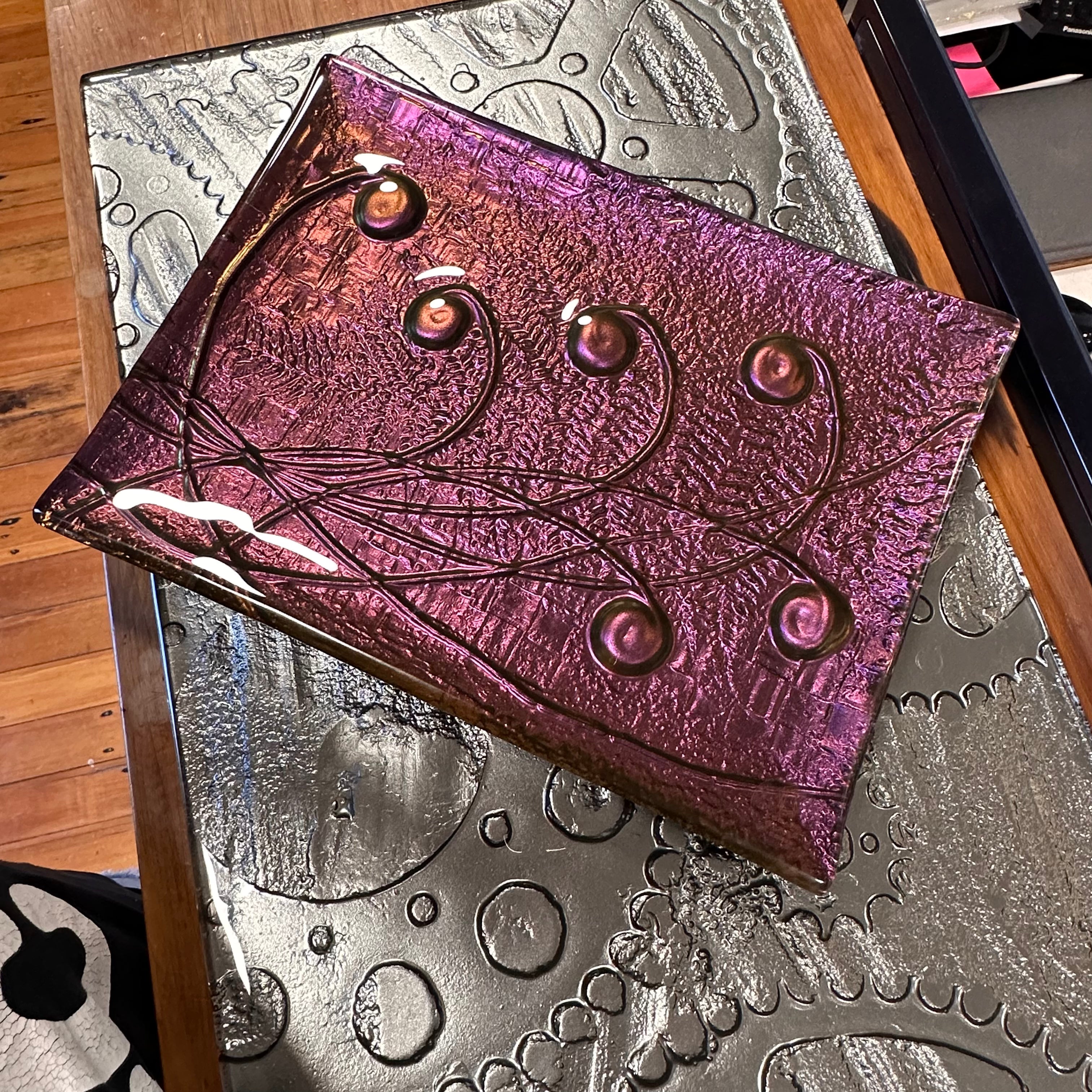 Sundance (maroon/gold) - Rectangular Platter