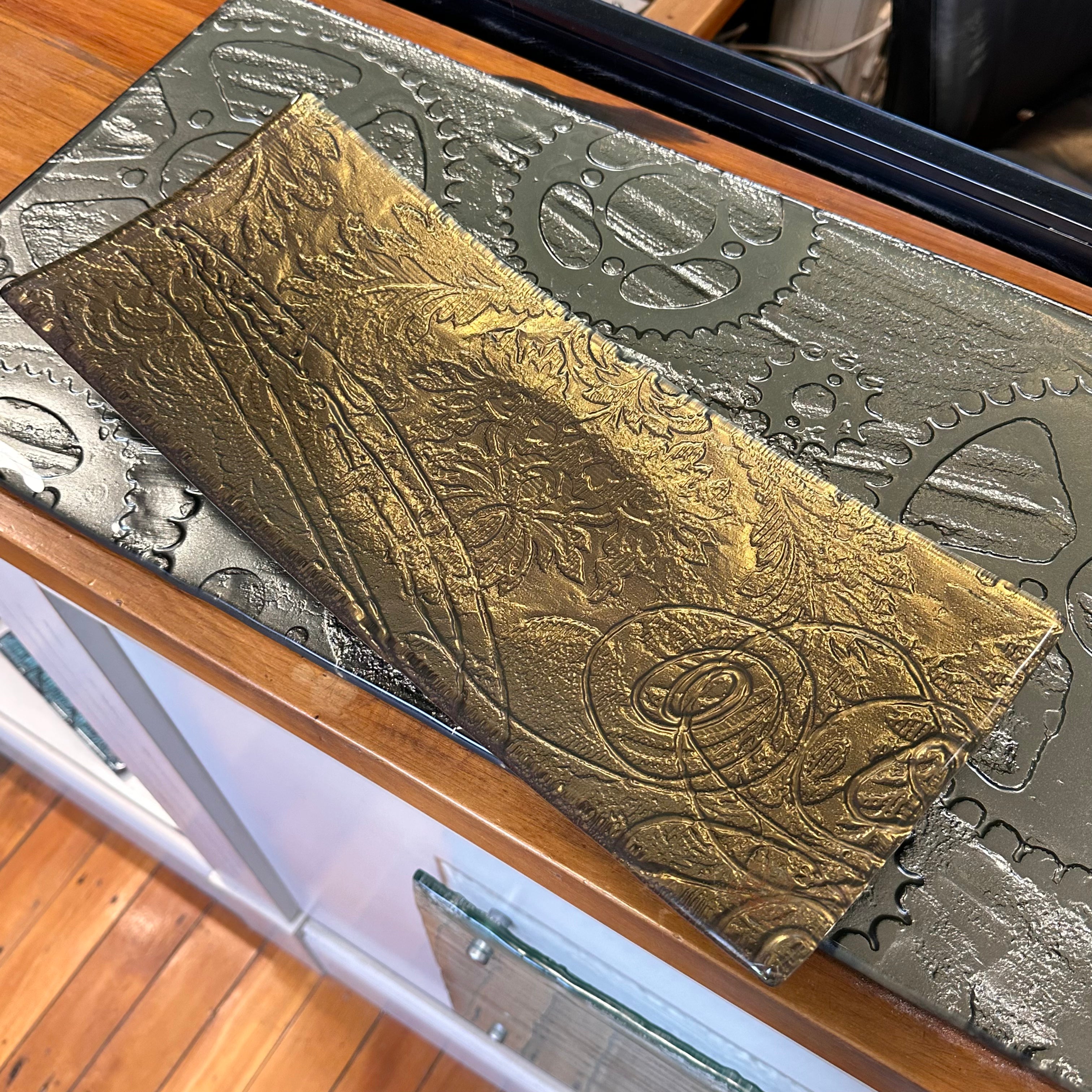 Golden Violet - Long Tray