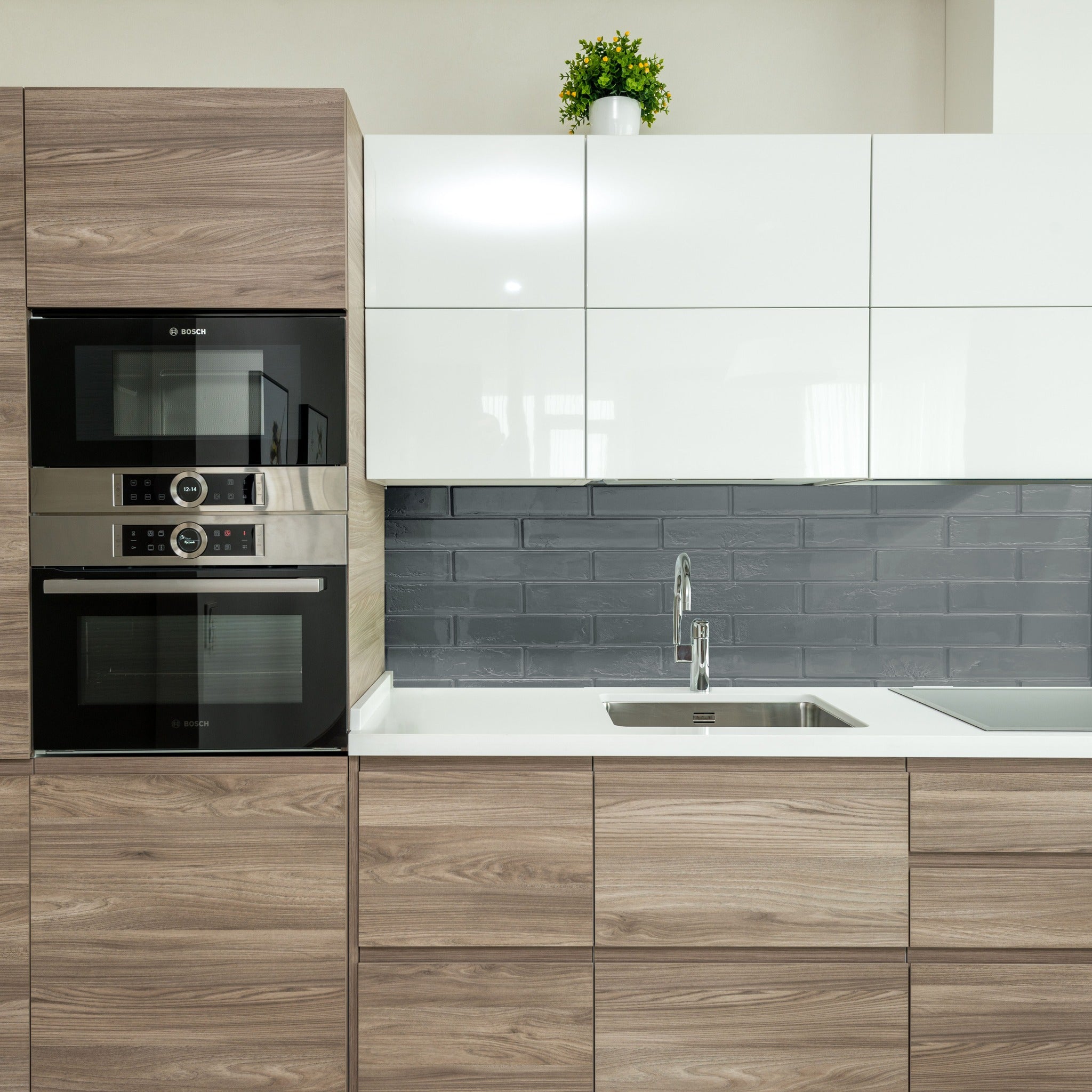 Advantages of Opting for Escape Glass Slumped Glass in 2024