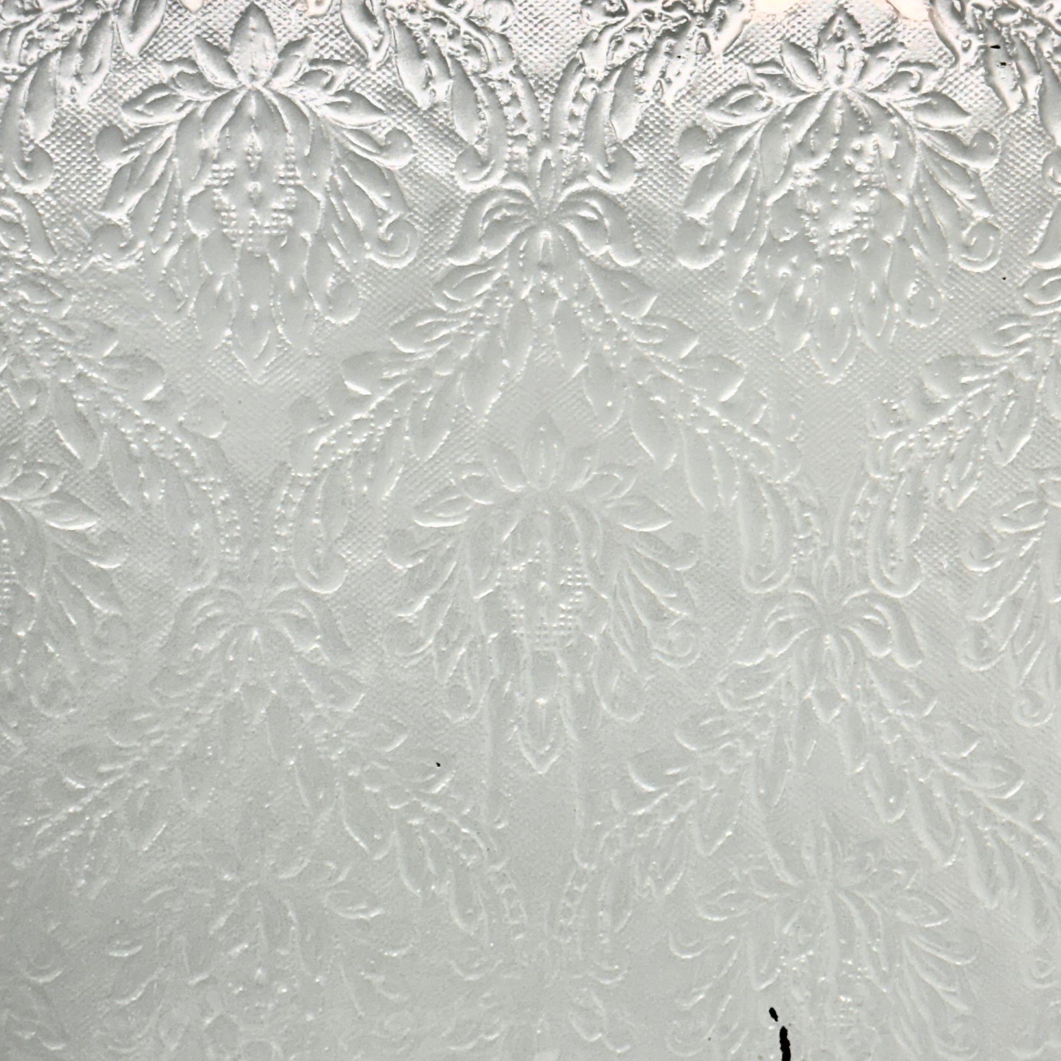 Anaglypta - Dryden Damask Glass Sample