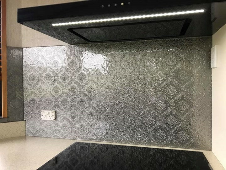 Anaglypta - Dryden Damask Glass Sample