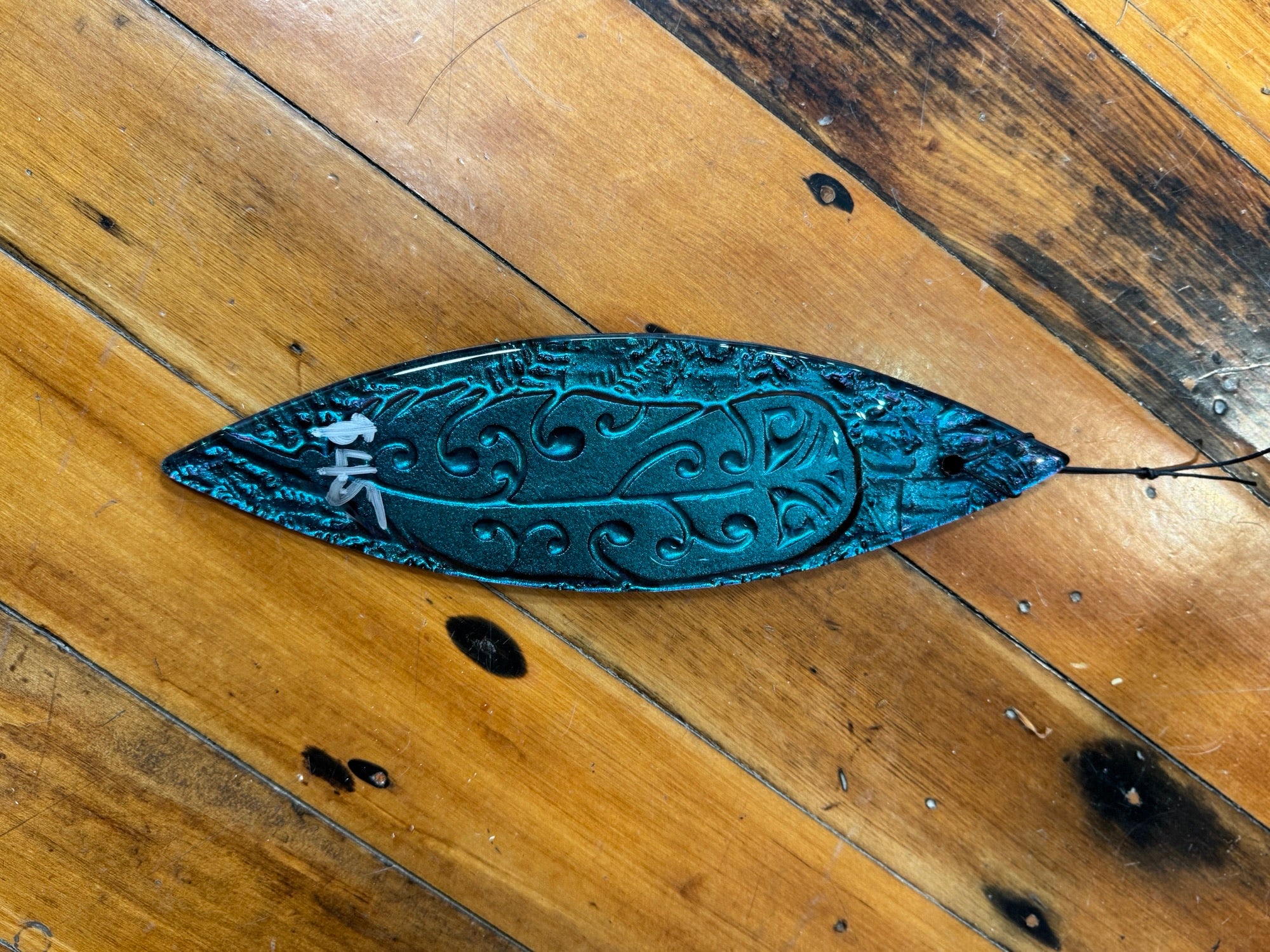 Small Huia Feather Waka - Night Sky