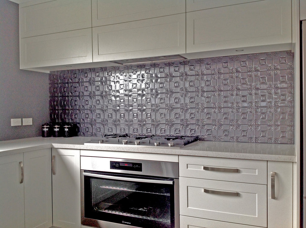 Pressed Tin B - Evans - Glass Sample