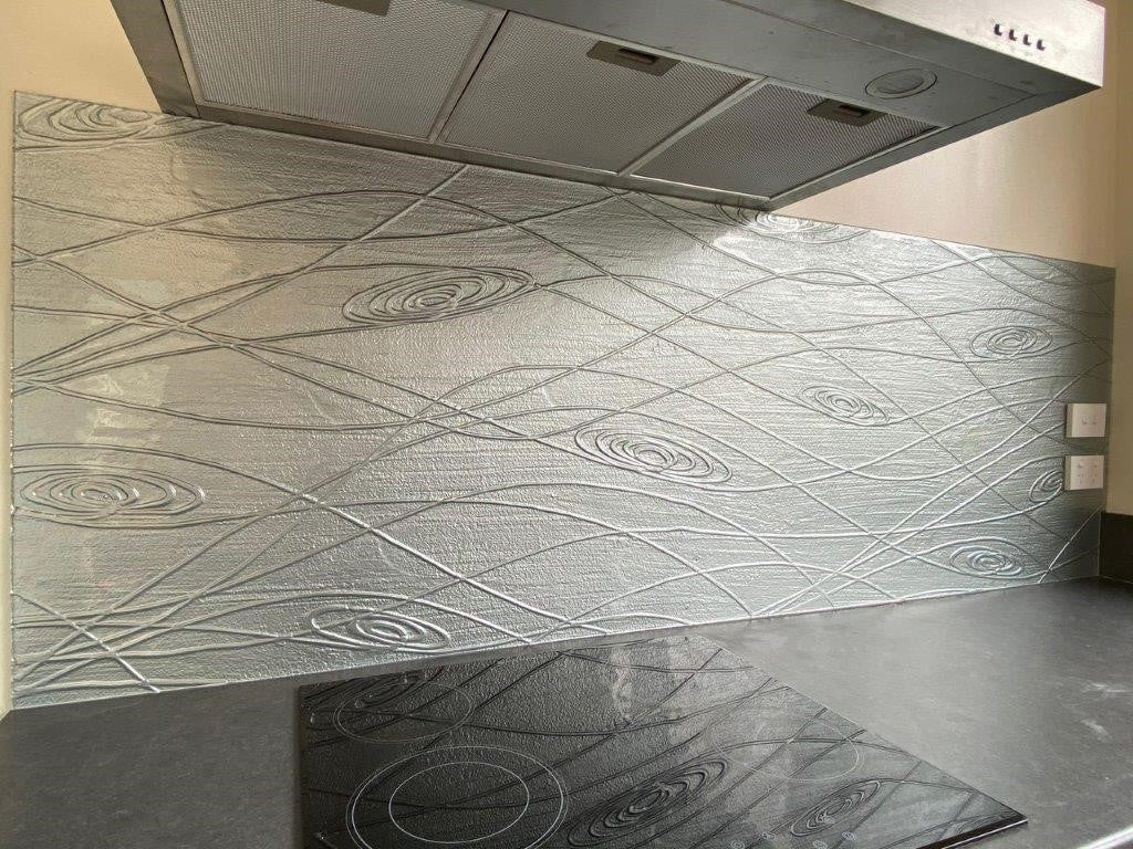 Conformity Swirl Glass Sample